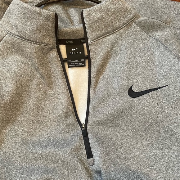 Men’s Nike quarter zip fleece - Picture 2 of 2